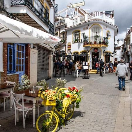 Apartamentos Acapulco At Home Nerja Zewnętrze zdjęcie