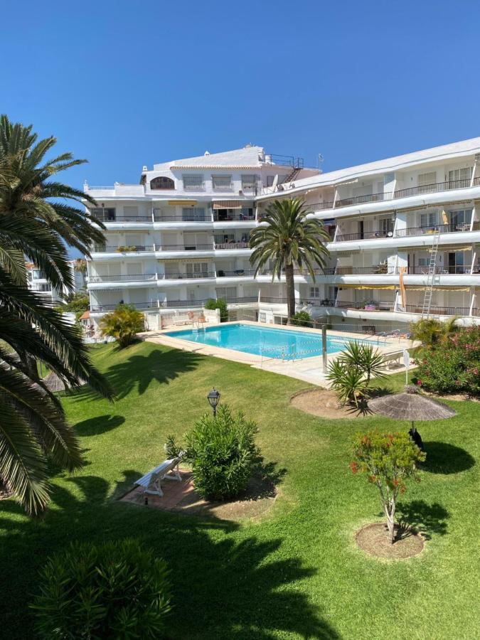 Apartamentos Acapulco At Home Nerja Zewnętrze zdjęcie