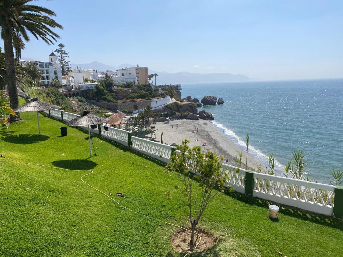 Apartamentos Acapulco At Home Nerja Zewnętrze zdjęcie