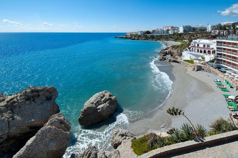 Apartamentos Acapulco At Home Nerja Zewnętrze zdjęcie