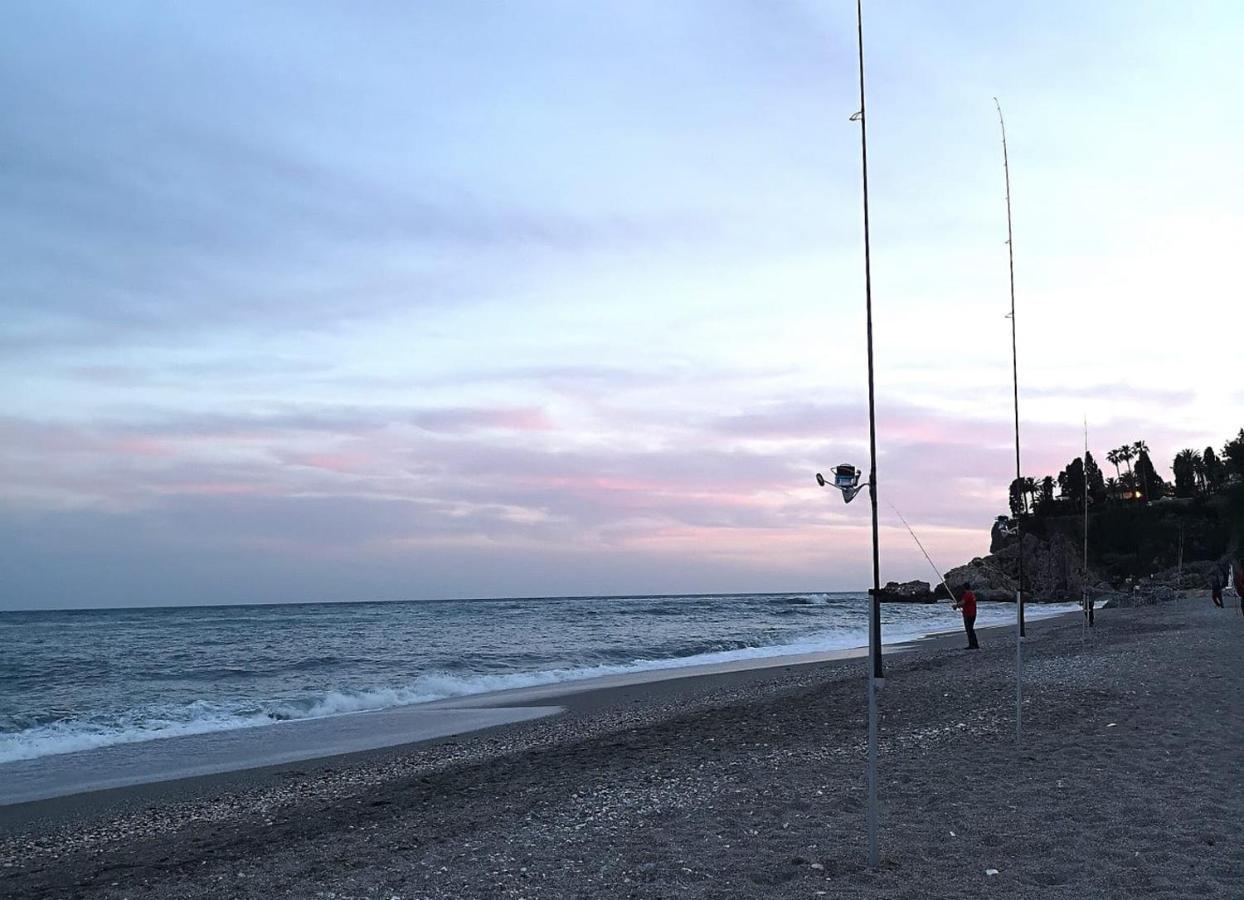 Apartamentos Acapulco At Home Nerja Zewnętrze zdjęcie